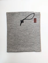 Load image into Gallery viewer, Neckwarmer "Pale Grey Light Combo "