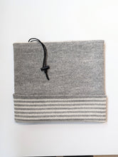 Load image into Gallery viewer, Neckwarmer "Pale Grey Light Combo "