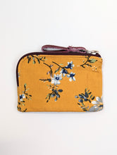 Load image into Gallery viewer, Coin Purse "Mustard"