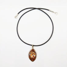 Load image into Gallery viewer, Leaf-shaped Necklace &quot;Sepia&quot;
