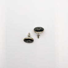 Load image into Gallery viewer, Round-shaped Stud Earrings 17mm &quot;Black&quot;
