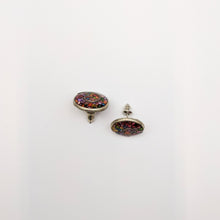 Load image into Gallery viewer, Round-shaped Stud Earrings 17mm &quot;Confetti&quot;
