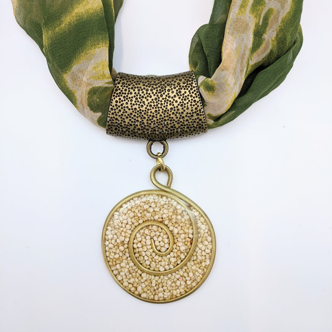 Round-shaped Necklace with fabric strap 